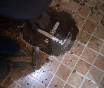 渭南市卫生间漏水维修公司为您分享下卫生间渗水如何处理及注意事项