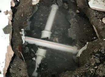 渭南市阳台漏水维修公司为您分享楼上楼下漏水怎么处理